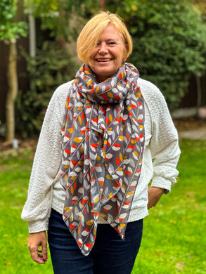 Ladies Multi Coloured Autumn Leaves Pattern GREY Fashion Scarf