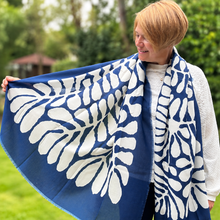 Ladies Bold Leaf Print Oversized Fashion Scarf – Navy & White