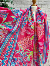 Ladies Vibrant Shell & Starfish Seaside Print Frayed Scarf - Fuchsia Pink