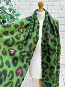 Thick Leopard Animal Print Hearts Tassel Pashmina Winter Scarf - GREEN