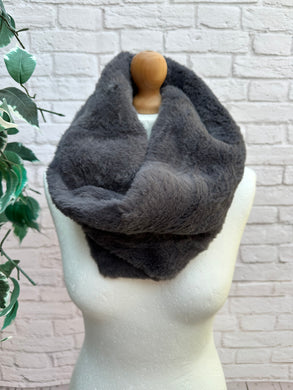 Ladies Short Faux Fur GREY Soft Winter Snood Scarf