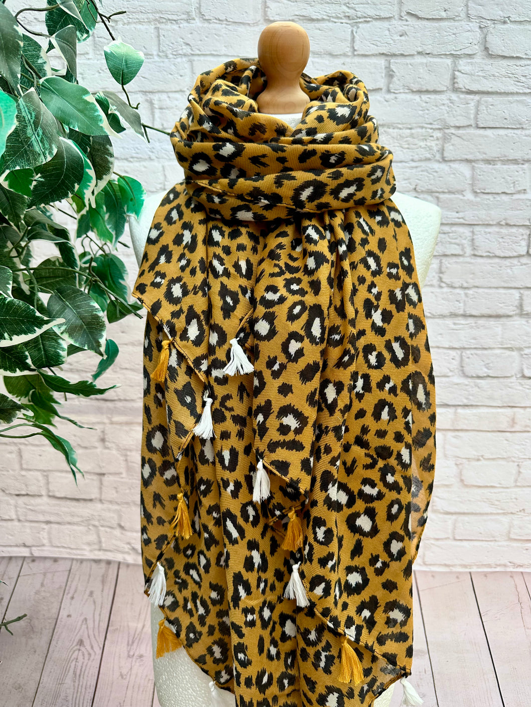Ladies Leopard Animal Print Camel Black Tassel Fashion Scarf