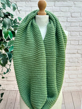 Ladies Knitted Double Wrap Winter Snood Scarf - Green