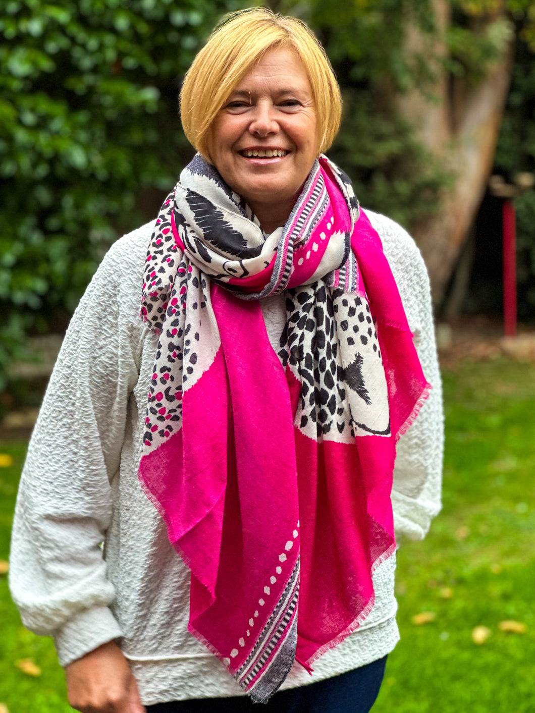 Ladies Bold Tiger & Leopard Animal Print HOT PINK BLACK Fashion Scarf