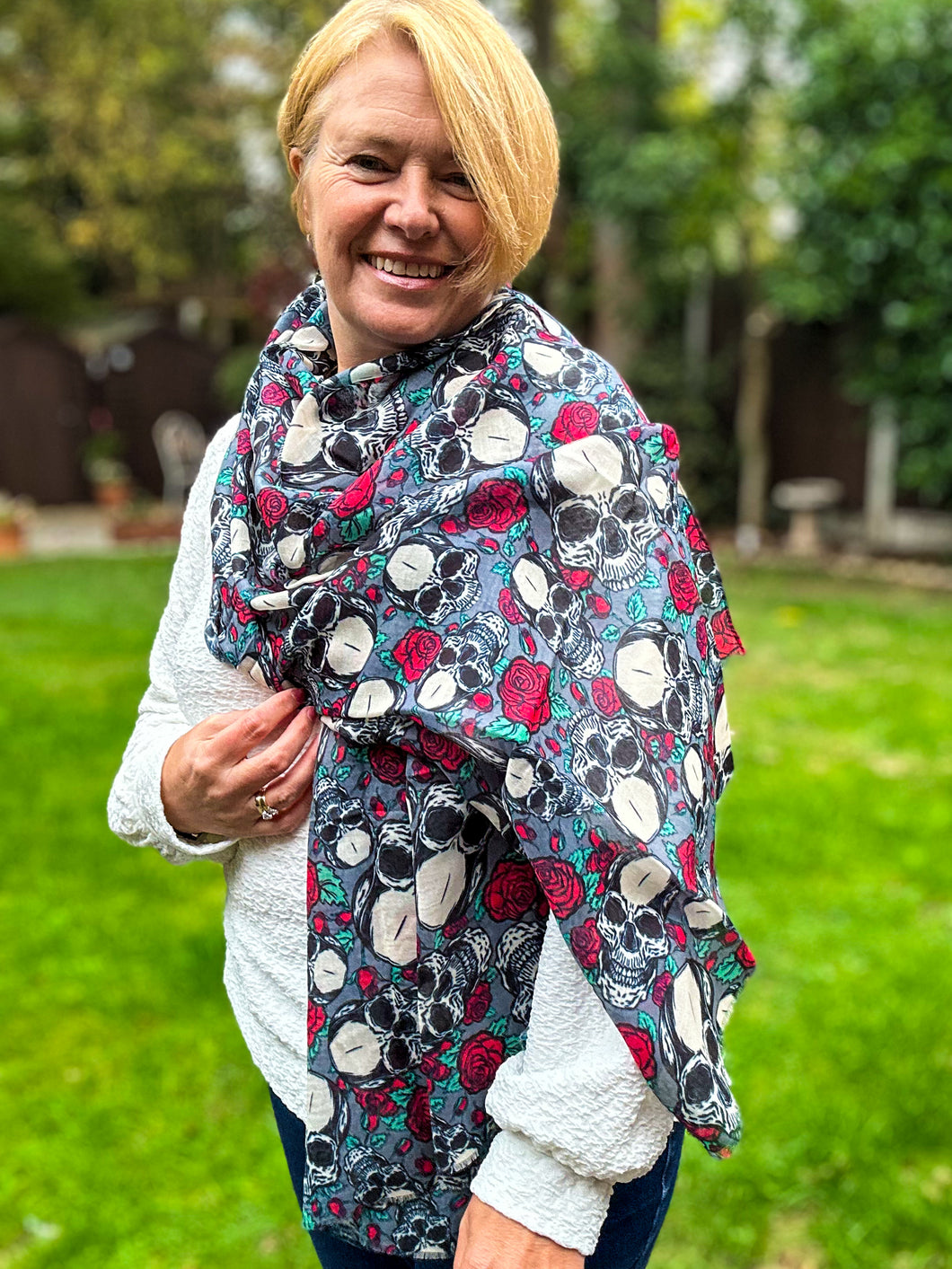 Ladies Skulls and Roses Print Frayed GREY RED Fashion Scarf