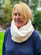 Ladies Short Faux Fur CREAM Soft Winter Snood Scarf