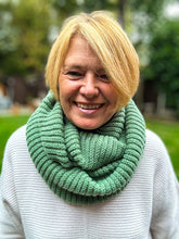 Ladies Knitted Double Wrap Winter Snood Scarf - Green