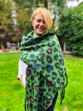 Thick Leopard Animal Print Hearts Tassel Pashmina Winter Scarf - GREEN