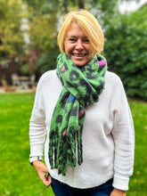 Thick Leopard Animal Print Hearts Tassel Pashmina Winter Scarf - GREEN