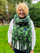 Thick Leopard Animal Print Hearts Tassel Pashmina Winter Scarf - GREEN
