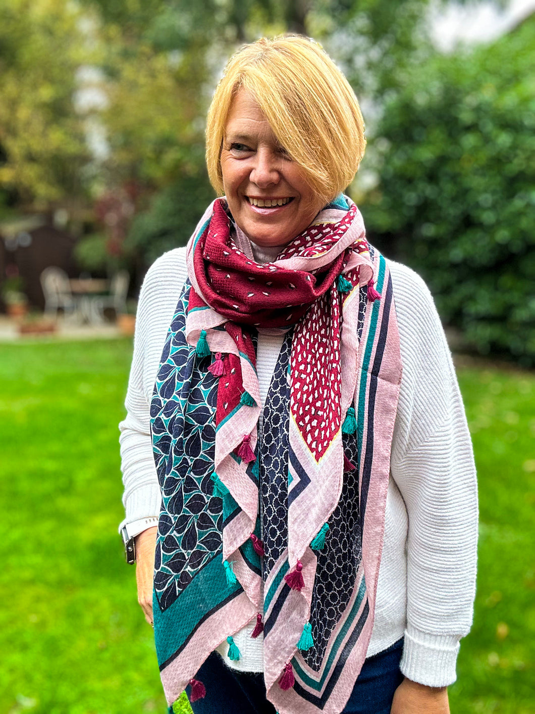 Ladies Little Leaves Print Tassel GREEN NAVY BURGUNDY Fashion Scarf